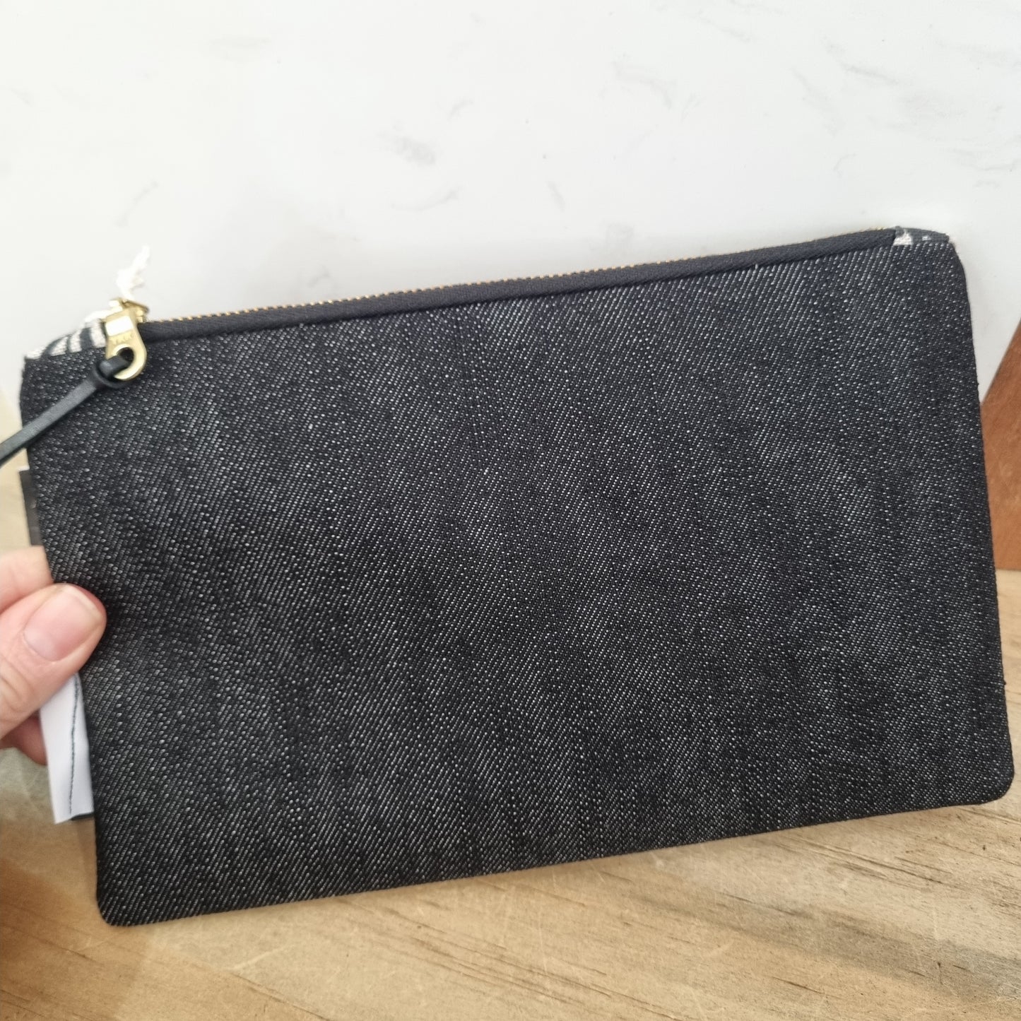 Clutch (Medium) - Banksia Bird