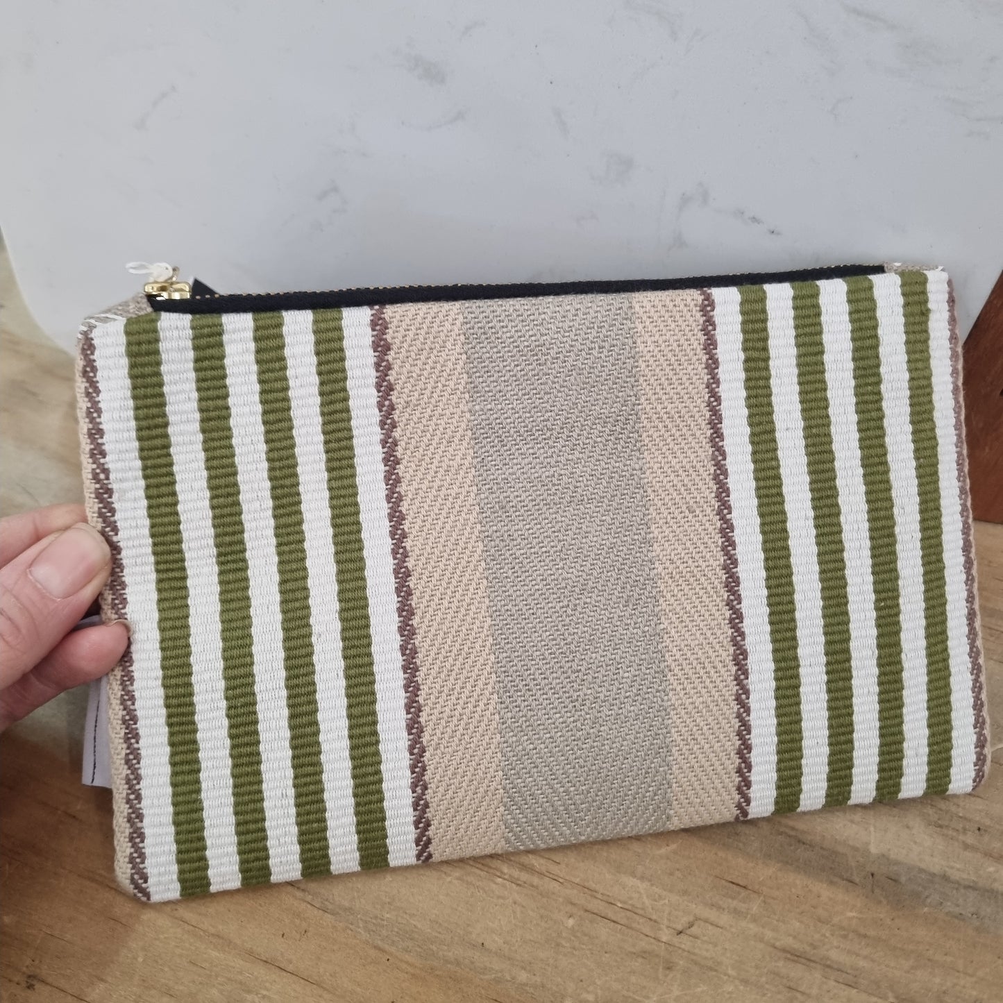 Clutch (Medium) - Naturally Floral